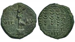 ¿CLAUDIO O NERÓN? AE. Philippi (Macedonia) (41-69 d.C.). A/ Victoria a der.; VIC-AVG. R/ Tres estandartes; COHOR PRAE PHIL. RPC-1651. COP-305. Pátina verde. MBC.