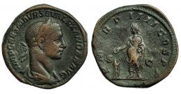 ALEJANDRO SEVERO. Sestercio. Roma (225). R/ El emperador a izq. sacrificando sobre altar; P M TR P IIII COS P P., S C. RIC-437. MBC-.