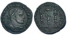 CONSTANTINO I. Follis. Roma (312-313). R/ Tres estandartes; SPQR OPTIMO PRINCIPI, exergo RP. RIC-349a. MBC. Pátina verde oscuro. MBC.