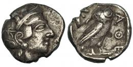 ÁTICA. Atenas. Tetradracma (post. 449 a.C.). A/ Cabeza de Atenea a der. R/ Lechuza dentro de cuadrado incuso, detrás ramas de olivo y creciente, del. AQE. COP-31-40. SBG-2526. Pequeñas marcas. BC+.