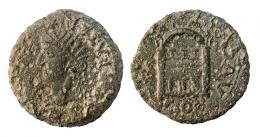 EMERITA. As. Tiberio. A/ Cabeza de Augusto radiada a izq., encima estrella; DIVVS AVG PATER CAE. R/ Recinto amurallado; COL AVG(VSTA EMERITA). AE 9,47 g. RPC-33. APRH-33. ACIP-3398. CC-3930, mismo ejemplar. Superficies erosionadas. Pátina verde. BC. Muy rara.