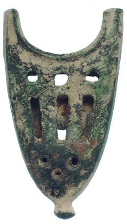 PERÍODO MEDIEVAL CRISTIANO. Contera de vaina (XIII-XV d.C.). Bronce. Altura 5,3 cm.