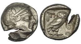 ÁTICA. Atenas. Tetradracma (454-404 a.C.). A/ Cabeza de Atenea a der. con casco adornado. R/ Lechuza a der. mirando de frente; detrás creciente y rama de olivo, delante ley. griega AQE, todo dentro de cuadrado incuso. AR 17,13 g. COP-34-37. SBG-2526. Corte de cizalla. MBC.
