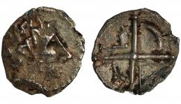 Divisores de imitación masaliota. Tritartemorion. A/ Cabeza femenina a der. R/ Rueda de 4 radios, en los cuarteles hacha, creciente, M y A. AR 0,50 g. CNH-142. ACIP-471. CC-971, mismo ejemplar. Pequeñas roturas al borde. MBC. Rarísima.