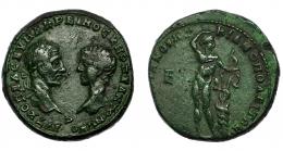 MACRINO Y DIADUMEDIANO. 5 assaria. Marcianópolis (217-218). A/ Bustos afrontados. R/ Apolo con arco delante de tronco de árbol, detrás E, alrededor ley. griega. AE 13,47 g. 26,4 mm. COP-no. SBG-no. Pátina verde con pequeña erosión. MBC.