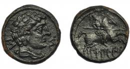 BILBILIS. Unidad. A/ Cabeza masculina a der. con torques, delante delfín, detrás S. R/ Jinete lancero, debajo BiLBiLIS. AE 13,58 g. 27 mm. CNH-no. I-254. ACIP-1571. Pátina oscura. MBC+/MBC-. Rara.