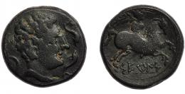 SETESIKEN. Unidad. A/ Cabeza masculina a der., delante dos delfines, detrás creciente. R/ Jinete con palma a der., debajo sobre línea SETeIS. CNH-5. I-2214. ACIP-1459. AE 17,19 g. 28,1 mm. CNH-5. I-2214. ACIP-1459. Pátina oscura. MBC-. Rara.