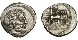 63  -  RUBRIA. Denario. Roma (87 a.C.). A/ Cabeza de Júpiter a der., detrás (DOSSEN). AR 3,82 g. 18 mm. CRAW-348.1. FFC-1191. Descentrada. MBC+. 