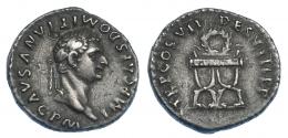 IMPERIO ROMANO. DOMICIANO. Denario. Roma (81). A/ Cabeza laureada a der.; IMP CAES DOMITIANVS AVG P M. R/ Silla curul, encima corona; TR P COS VII DES VIII P P. AR 3,41 g. 17,6 mm. RIC-48. Rayitas en anv. MBC. Venta privada en La Lonja del Almidón. Conserva sobre original.