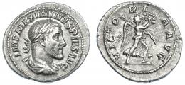 IMPERIO ROMANO. MAXIMINO I. Denario. Roma (235-236). R/ Victoria avanzando a der. con corona y palma; VICTORIA AVG. AR 2,97 g. 21,3 mm. RIC-16. MBC.