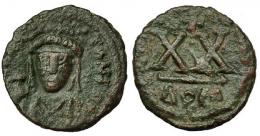 IMPERIO BIZANTINO. TIBERIO II CONSTANTINO. 1/2 follis. Roma. sin año (578-582). AE 4,92 g. 19 mm. DOC-61a. BC+/MBC-.