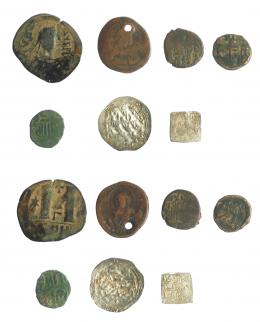 2333  -  ACUÑACIONES HISPANO-ÁRABES. Lote de 6 monedas: 4 hispano-árabes y 2 bizantinas, dos de ellas de plata. Una con agujero. De RC a MBC-.