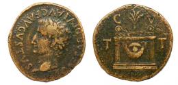 TARRACO. Sestercio. Tiberio. A/ Cabeza laureada a izq., TI CAESAR DIVI AVG F AVGVSTVS. R/ Altar con palmas; C-V/T-T. AE 22,46 g. 34 mm. RPC-225. APRH-225. ACIP-3264. CC-4491, mismo ejemplar. MBC-. Rara.