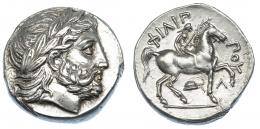GRECIA ANTIGUA. MACEDONIA. Filipo II (emisiones póstumas). Anfípolis (323-315 a.C.). A/ Cabeza laureada de Zeus a der. R/ Joven a caballo a der. con palma, debajo kausia didemada; entre las patas delanteras del caballo lambda; ley. griega FILIP-POV. AR 14,19 g. 23,5 mm. COP-557 vte. SNG Lokett-1414. SBG-6680 vte. EBC/EBC+. Ex NAC 78, 2014, lote 236.