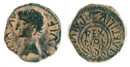 CARTHAGO NOVA. Semis. Augusto. A/ Cabeza a izq.; AVGVSTVS DIVI F. R/ Corona rodeando REX /PTOL; C LAETILIVS APALVS II VQ. AE 5,61 g. 19 mm. RPC 173. APRH-173a. ACIP-3143, mismo ejemplar. CC-4400, mismo ejemplar. Pátina verde. BC+/MBC-.