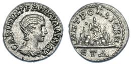 564   -  IMPERIO ROMANO. TRANQUILINA (esposa de Gordiano III). Cesarea (Capadocia) (240-241). Dracma. A/ Busto drapeado a der.; CABINIA TPANKY-LLINAY. R/ Monte Argeo, a la izq. glóbulo; MHTPO KAICBN, en exergo ETD (delta), 4ª año de reinado. RPC-VII.2.67949 (prov.). Muy rara en esta conservación. EBC.