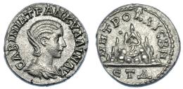 564 - IMPERIO ROMANO. TRANQUILINA (esposa de Gordiano III). Cesarea (Capadocia) (240-241). Dracma. A/ Busto drapeado a der.; CABINIA TPANKY-LLINAY. R/ Monte Argeo, a la izq. glóbulo; MHTPO KAICBN, en exergo ETD (delta), 4ª año de reinado. RPC-VII.2.67949 (prov.). Muy rara en esta conservación. EBC.