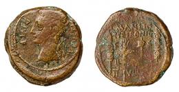 ILICI. Semis. Augusto.  A/ Cabeza laureada a izq.; AVGVSTVS DIVI F. R/ Aquila y vexillum entre dos signa; L MANLIO/ T PETRONIO C-C/IL-A/II-VIR. AE 6,82 g. 21 mm. RPC-191. APRH-191b. ACIP-3201a. CC-4432, mismo ejemplar. Pátina rojiza. BC+. 