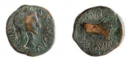 COLECCIÓN CORES. ERCAVICA. AUGUSTO. As. A/ Cabeza laureada a der.; AVGVSTVS DIVI F. R/ Toro a der.; MVN ERCAVICA. contramarca cabeza de águila a izq. en anv. AE 10,89 g. 27 mm. RPC-459. APRH-459a. ACIP-3186. CC-5115, mismo ejemplar. La moneda BC+, el resello MBC.