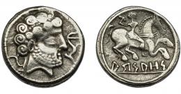 1043 - HISPANIA ANTIGUA. HISPANIA ANTIGUA. ARSAOS. Denario. A/ Cabeza masculina con collar a der., delante delfín, detrás arado. Peinado de rizos en espiral en dos filas. R/ Jinete con bipennis a der.; bajo las patas del caballo, sobre línea, ley. en ibérico ARSAOS. AR 3,92 g. 18 mm. I-139. ACIP-1659. BC+/MBC-. Muy rara.