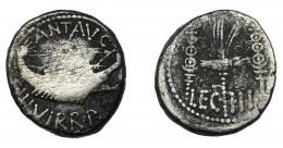 PERIODO DE JULIO CÉSAR A AUGUSTO. MARCO ANTONIO. Denario. Ceca móvil (32-31 a.C.). A/ Galera a der. R/ Aquila entre dos signa; LEG III. AR 3,33 g. 17,5 mm. CRAW-544.15. FFC-33. BC+.