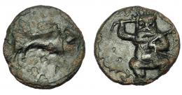 HISPANIA ANTIGUA. EBUSUS. Cuarto. A/ Bes. R/ Toro embistiendo a izq. AE 2,32 g. 16,74 mm. I-923. ACIP-719. Pátina oscura con erosiones. MBC/BC+.