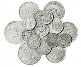 MONEDAS EXTRANJERAS. PORTUGAL. Lote de 17 monedas: 8 de 2’5 escudos de 1932 a 1048; 2 de 5 escudos 1933 y 1960; 2 de 10 escudos 1932 y 1954; 1 de 20 escudos 1953 y 3 de 1966; 50 escudos 1968. De BC+ a SC.