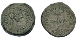 47 - HISPANIA ANTIGUA. CAESARAUGUSTA. Augusto. Semis. A/ Cabeza laureada a der.; AVGVSTVS DIVI F. R/ Vexillum, en campo II-VIR; CAESAR AVGVSTA M PORCI CN FAD. AE 6,96 g. 21,4 mm. I-334. APRH-315b. ACIP-3039a. Pátina verde rugosa. MBC.