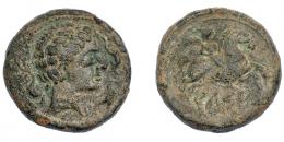 3045 - HISPANIA ANTIGUA. KELSE. As. A/ Cabeza masculina con cuello vestido y fíbula a der., alrededor tres delfines. R/ Jinete con palma a der., debajo sobre línea KeLSE. AE 17,69 g. 30,5 mm. I-771. ACIP-1483. Pátina verde rugosa. MBC-.