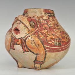 PREHISPÁNICO. Botella zoomorfa con decoración vegetal. Cultura Nicoya (1000-1400 d.C). Cerámica policromada. Adjunta prueba de termoluminiscencia. Longitud 16 cm.