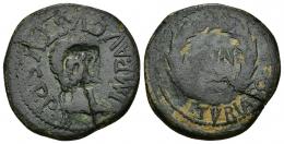 HISPANIA ANTIGUA. TURIASU. Augusto. As. A/ Cabeza laureada a der.; IMP AVGVSTVS P P. R/ Corona cívica; MVN /TVRIASO. Resello cabeza de águila en anv. AE 11,82 g. 29,5 mm. I-2437. APRH-405. ACIP-3276. MBC-/BC-. Grieta. El resello MBC. Rara.