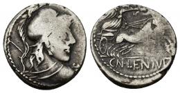 REPÚBLICA ROMANA. CORNELIA. Denario. Roma (88 a.C.). A/ Busto de Marte a der. R/ Victoria en biga a der.; CN LENTVL. AR 3,56 g. 18,3 mm. CRAW-345.1. FFC-624. Acuñación floja. BC+.