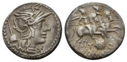 REPÚBLICA ROMANA. QUINCTIA. T. Quinctius Flaminius. Denario. Roma (126 a.C.). A/ Cabeza de Roma a der.,detrás apex. R/ Dióscuros a der., debajo escudo macedonio entre T y Q, exergo ROMA. AR 3,80 g. 18,09 mm. CRAW-267.1. FFC-1084. Defecto de cospel al borde. MBC/MBC-.