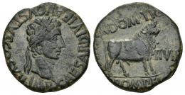HISPANIA ANTIGUA. CELSA. Augusto. As. A/ Cabeza laureada a der.; IMP CAESAR DIVI F AVGVSTVS COS XII. R/ Toro a der.; (CN) DOMITIO/ (C) POMPEIO, delante II VIR, deträs (C V VI CEL). AE 12 g. 25,5 mm. I-814. APRH-278f. ACIP-3169e. Pátina verde oscuro. MBC/MBC+. Ex Numag, 24-9-1995.