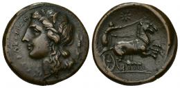 27 - GRECIA ANTIGUA. SICILIA. SIRACUSA. AE-24. Hicetas (288-279 a.C.). A/ Cabeza de Perséfone a izq., detrás espiga de trigo, delante SURAKOSIWN. R/ Biga a der., encima estrella. AE 10,15 g. 24,4 mm. COP-802 vte. SBG-no. MBC+.