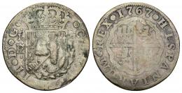 279 - FERNANDO VII. Resello del Congreso de Chilpancingo o del Congreso Supremo Nacional de América sobre 2 reales 1767 Madrid. AR 5,18 g. 26,4 mm. KM-no. El resello MBC.