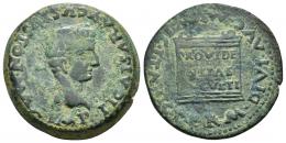 104 - HISPANIA ANTIGUA. ITALICA. Tiberio. As. A/ Cabeza a der.; TI CAESAR AVGVSTVS PONT MAX IMP. R/ Altar con PROVIDE/NTIAE/AVGVSTI; PERM DIVI AVG MVNIC ITALIC. AE 15,89 g. 29,5 mm. I-1593. APRH-65. ACIP-3333. Pátina verde. MBC-/MBC.