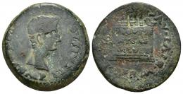 105 - HISPANIA ANTIGUA. ITALICA. Tiberio. As. A/ Cabeza a der.; TI CAESAR AVGVSTVS PONT MAX IMP. R/ Altar con inscripción PROVIDE/NTIAE/ AVGVSTI; (MVNIC ITALIC) PERM DIVI AVG. AE 14,51 g. RPC-65. APRH-65. ACIP-3333. CC-4060, mismo ejemplar. Pátina verde con erosiones. MBC-.