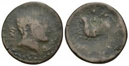 90 - HISPANIA ANTIGUA. IKALESKEN. As. A/ Cabeza masculina a der., delante Q, detrás CNE con NE enlazadas. R/ Jinete lancero a izq. con rodela, debajo, ley. ibérica poco visible. AE 12,91 g. 29,3 mm. CNH-25. ACIP-2098. CC-2467, mismo ejemplar. RC. Muy rara.