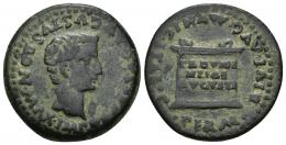 71 - HISPANIA ANTIGUA. ITALICA. Tiberio. As. A/ Cabeza a der.; TI CAESAR AVGVSTVS PONT MAX IMP. R/ Altar con PROVIDE/NTIAE/AVGVSTI; MVNIC ITALIC PERM DIVI AVG. AE 12,88 g. 28 mm. I-1593. APRH-65. ACIP-3333. CC-4054, mismo ejemplar. Pátina oscura. MBC