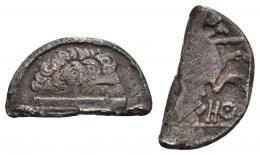 3019 - HISPANIA ANTIGUA. KOLOUNIOKU. Denario. A/ Cabeza masculina a der. R/ Jinete lancero a der., debajo sobre línea (KoLOUN)IOKu. AR 1,56 g. 17,8 mm. I-830? ACIP-1822. Mitad partida con cizalla en la que se leen los 3 últimos signos. MBC-. Muy rara.
