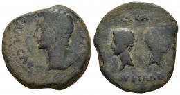 77 - HISPANIA ANTIGUA. IULIA TRADUCTA. Augusto. Dupondio. A/ Cabeza a izq.; PERM CAES AVG. R/ Cabezas opuestas de Cayo y Lucio; C L CAESARES/IVL TRAD. AE 20,44 g. 32 mm. I-1610. APRH-107. ACIP-3351. CC-4150, mismo ejemplar. Pátina oscura. BC+. Rara.