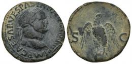 3066 - IMPERIO ROMANO. VESPASIANO. As. Lugdunum (72 d.C.). A/ Cabeza laureada a der.; IMP CAESAR VESPASIAN AVG COS IIII. R/ Águila sobre globo de frente con alas explayadas y mirando a der., S-C. AE 10,42 g. 28,8 mm. RIC-1202. Golpecito en anv. Pátina verde oscuro. MBC/MBC-.