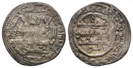 CALIFATO. HISAM II (977-1008). Dírham. Medina Fez. 394 H. AR 2,93 g. 21 mm. V-651. BC+. Escasa.