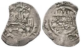 CALIFATO. HISAM II (977-1008). Dírham. Medina Fez. 3(7)8 H. AR 2,75 g. 22 mm. Canto, Martín, Jablonska 2020:3174,  del año 378 H. y del mismo cuño. Fragmento del 60%. MBC-. Escasa. 