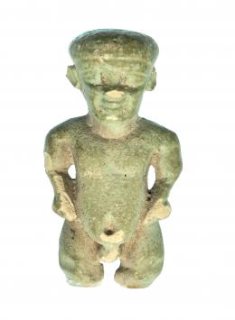 550  -  EGIPTO. Baja Época. 712-343 a.C. Fayenza. Figura exenta  de pateco. Altura 3,4 cm. Presenta falta de pies.