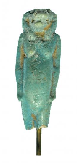 556  -  EGIPTO. Dinastía XXVI. 664-525 a.C. Fayenza vitrificada. Figura con representación de dios Tueris. Altura 5,7 cm. Presenta falta de pies. Incluye peana.