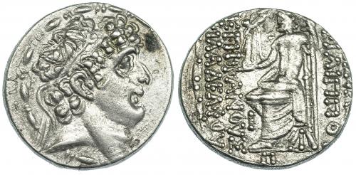 133 - REYES SELÉUCIDAS. FILIPO FILADELFOS. Antioquia. Tetradracma (93-83 a.C.). A/ Cabeza diademada a der. R/ Júpiter entronizado a der.; leyendas en griego. AR 15,19 g. SBG-7196. Porosidades. MBC+.