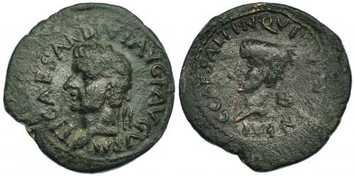 19 - CARTHAGO NOVA. Tiberio. As. A/ Cabeza laureada a izq.; TI. CAESAR DIVI AVG F AVGV. P.M. R/ Cabeza a izq. C. CAESAR. TI. N. QVINQ. IN VIN KAR. I-601. RPC-182. Concreciones. Pátina oscura. MBC.