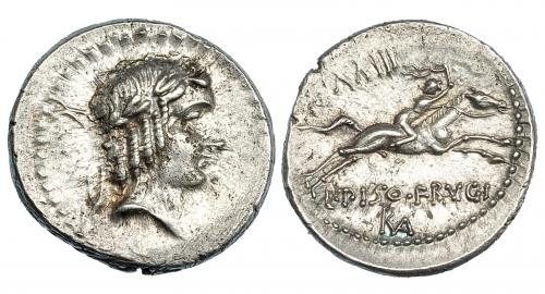 104 - CALPURNIA. Denario. Roma (90-89 a.C.). A/ Marca número detrás de la cabeza. R/ Marca XXIII; ROMA en monograma. FFC-232. CRAW-340/1. Porosidades. EBC-/EBC.